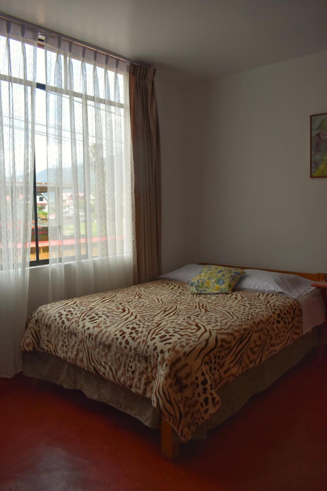 옥사팜파 Suzet House 게스트하우스 외부 사진